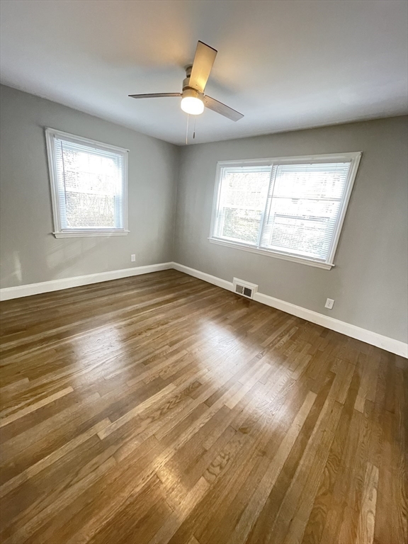 85 Regatta Rd, North Weymouth