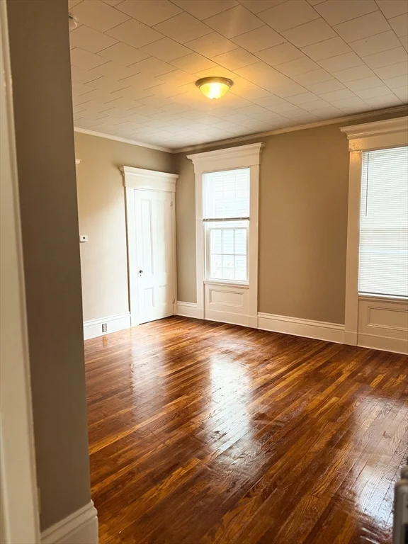 65 Chestnut St, New Bedford