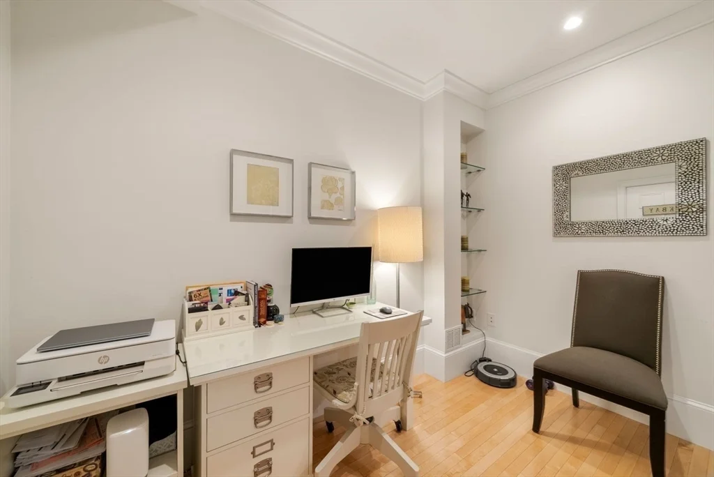 349 Marlborough St, Back Bay
