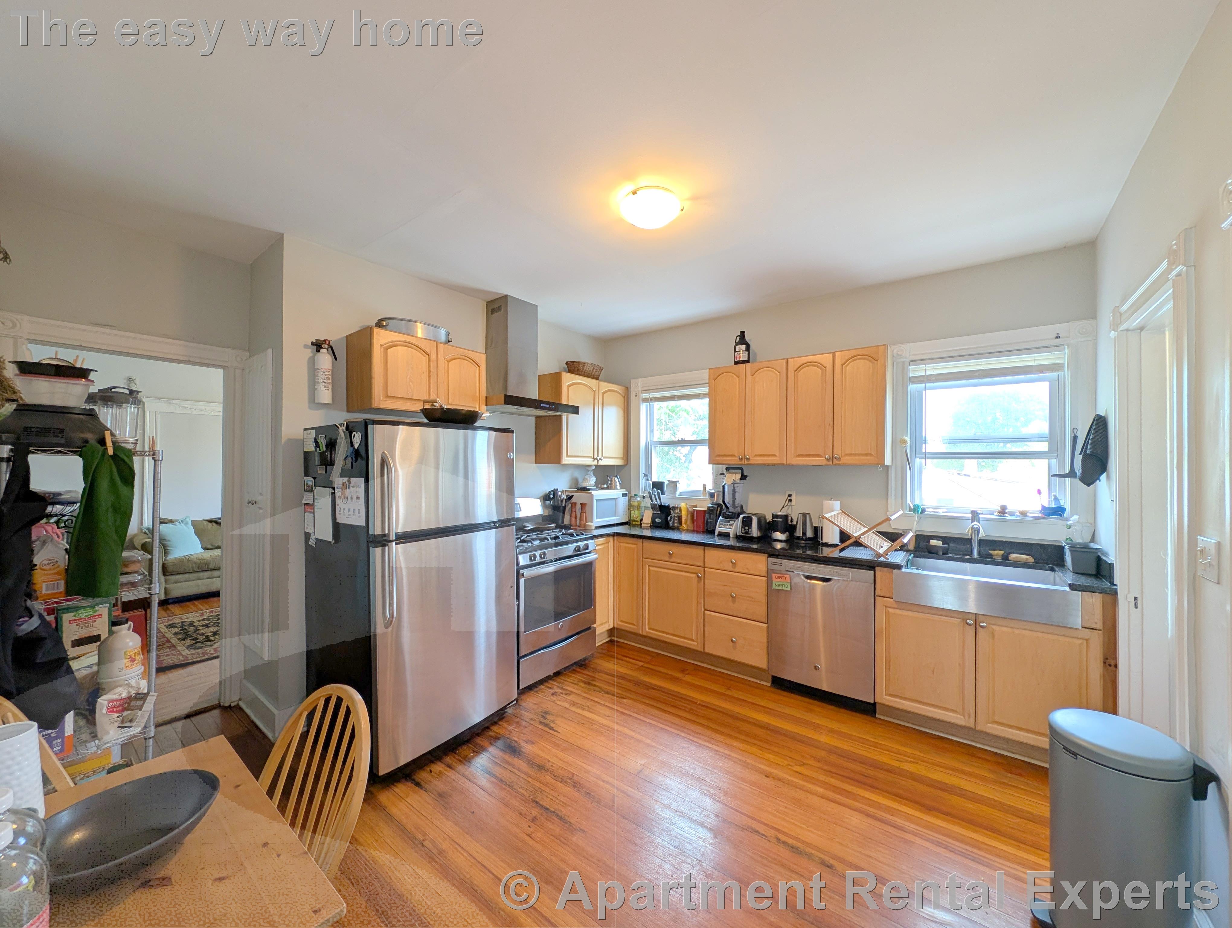 41 Belknap St, Teele Square