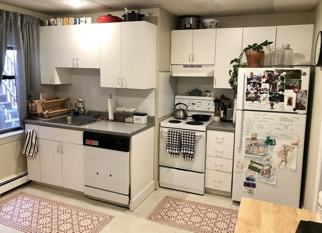 3 Oak Ter, Spring Hill