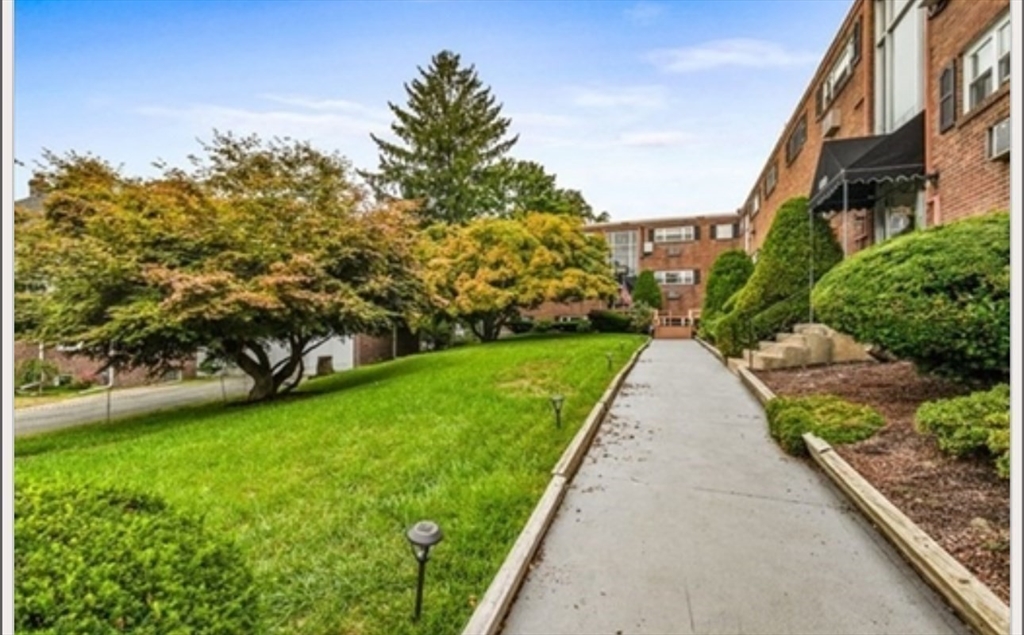 701 Adams St, Dorchester