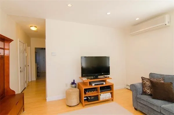 154 Boylston, Jamaica Plain