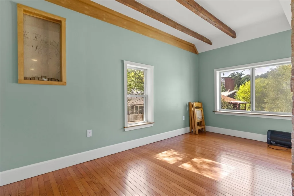 16 Edwin St, Brookline