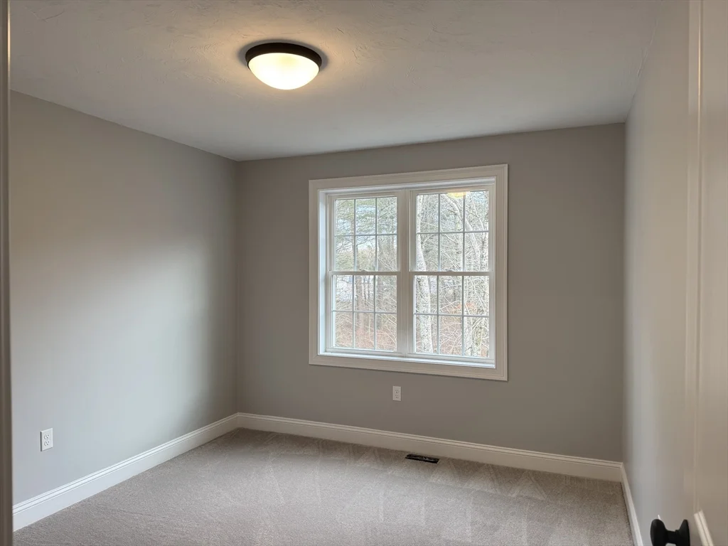 19 Kashmir's Way, Middleboro