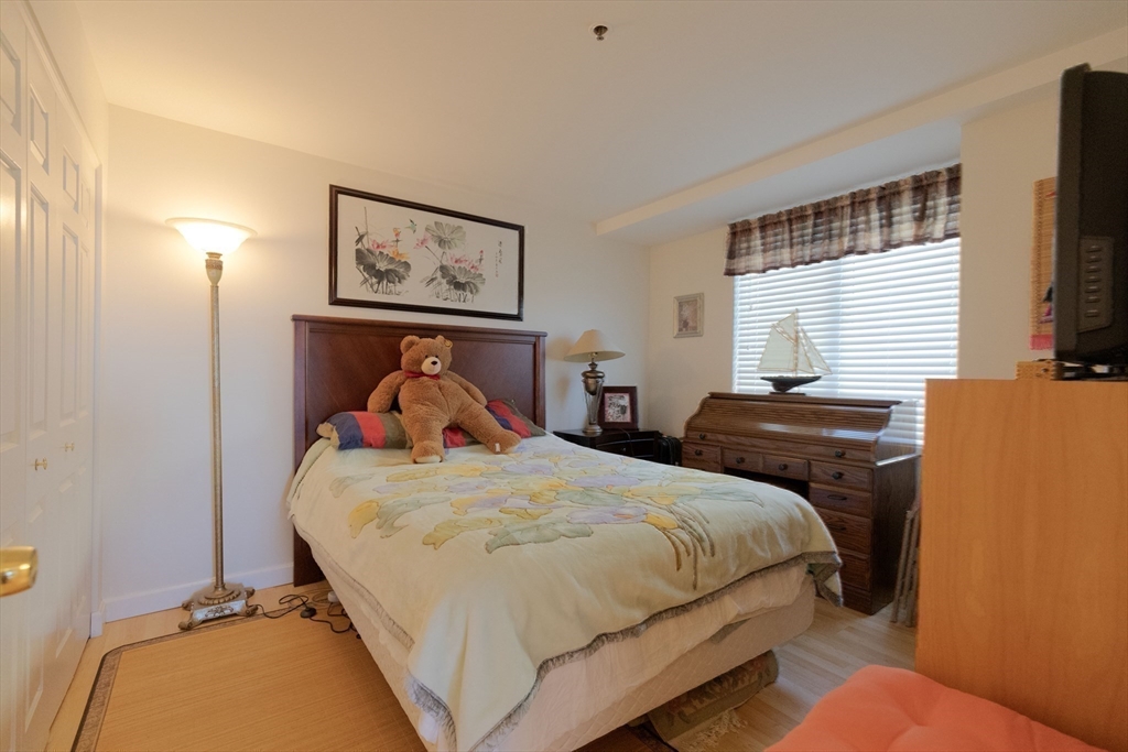 350 Revere Beach Blvd, Revere