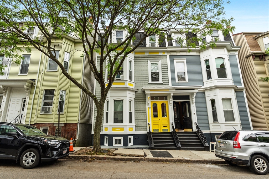 11 Gates, South Boston