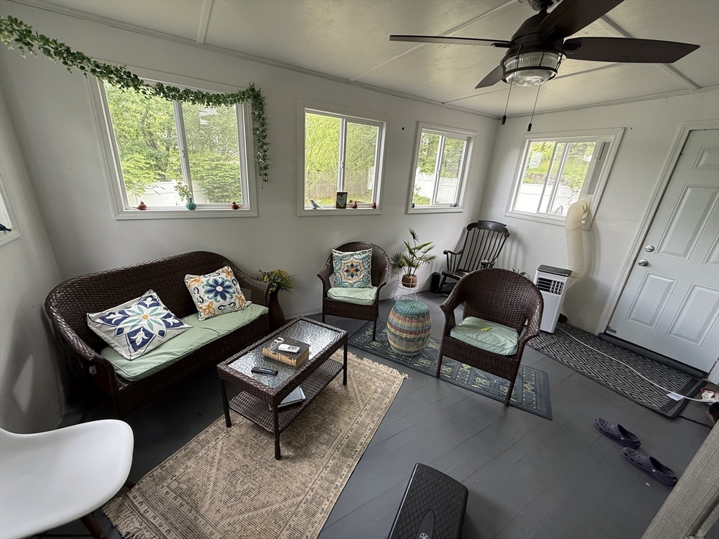 9 Charity Ln, Dedham