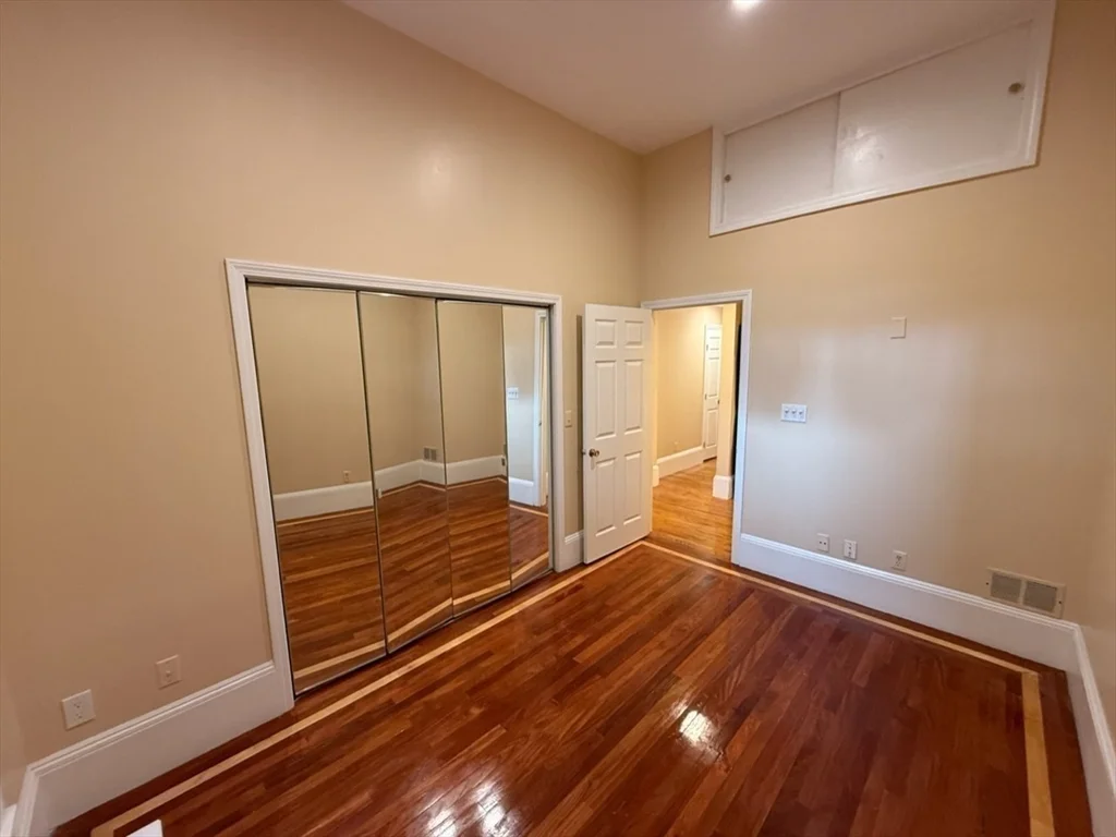 246 Commonwealth Ave, Back Bay