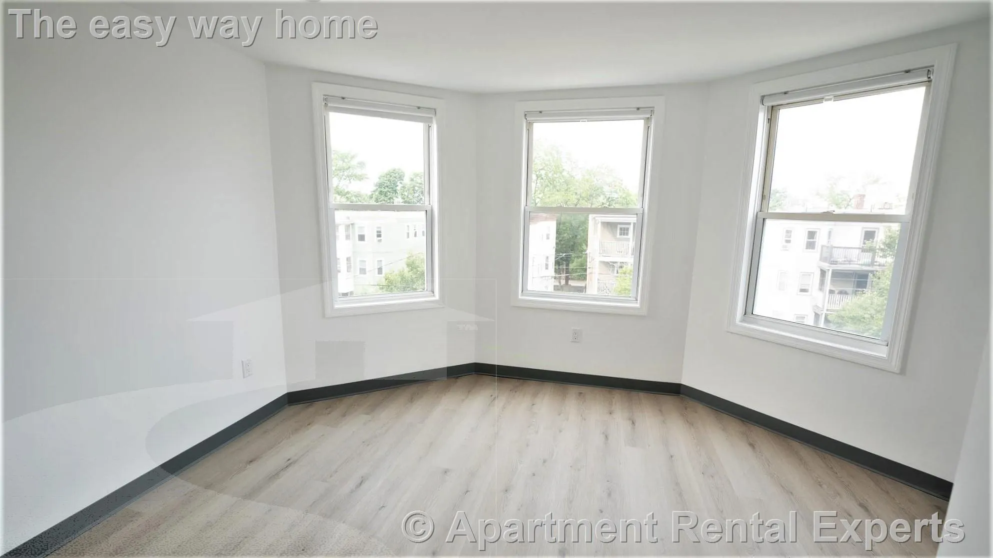 301-303 Boston Ave, Tufts