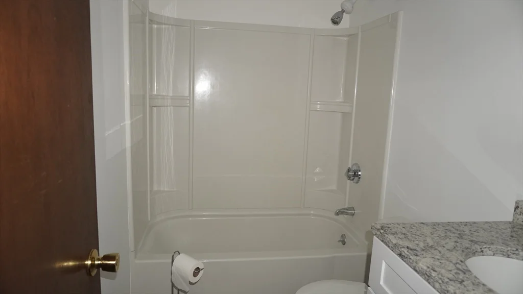 53 Swanson Ct, Boxborough