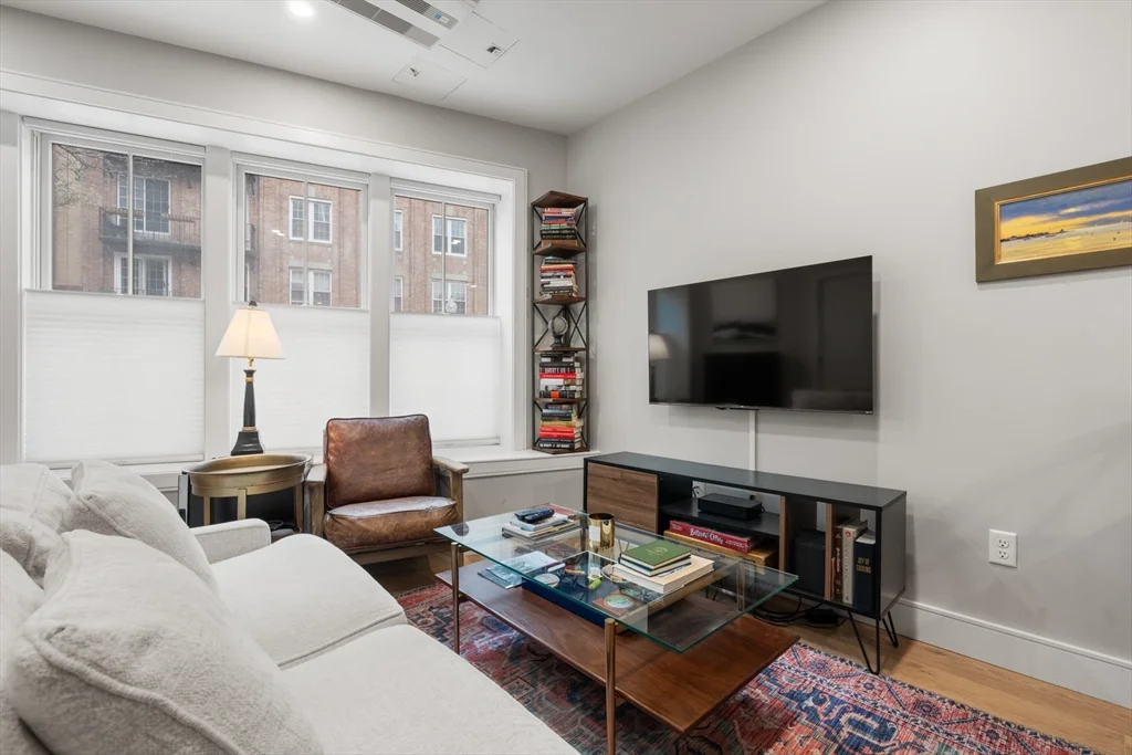 471 Hanover St, North End