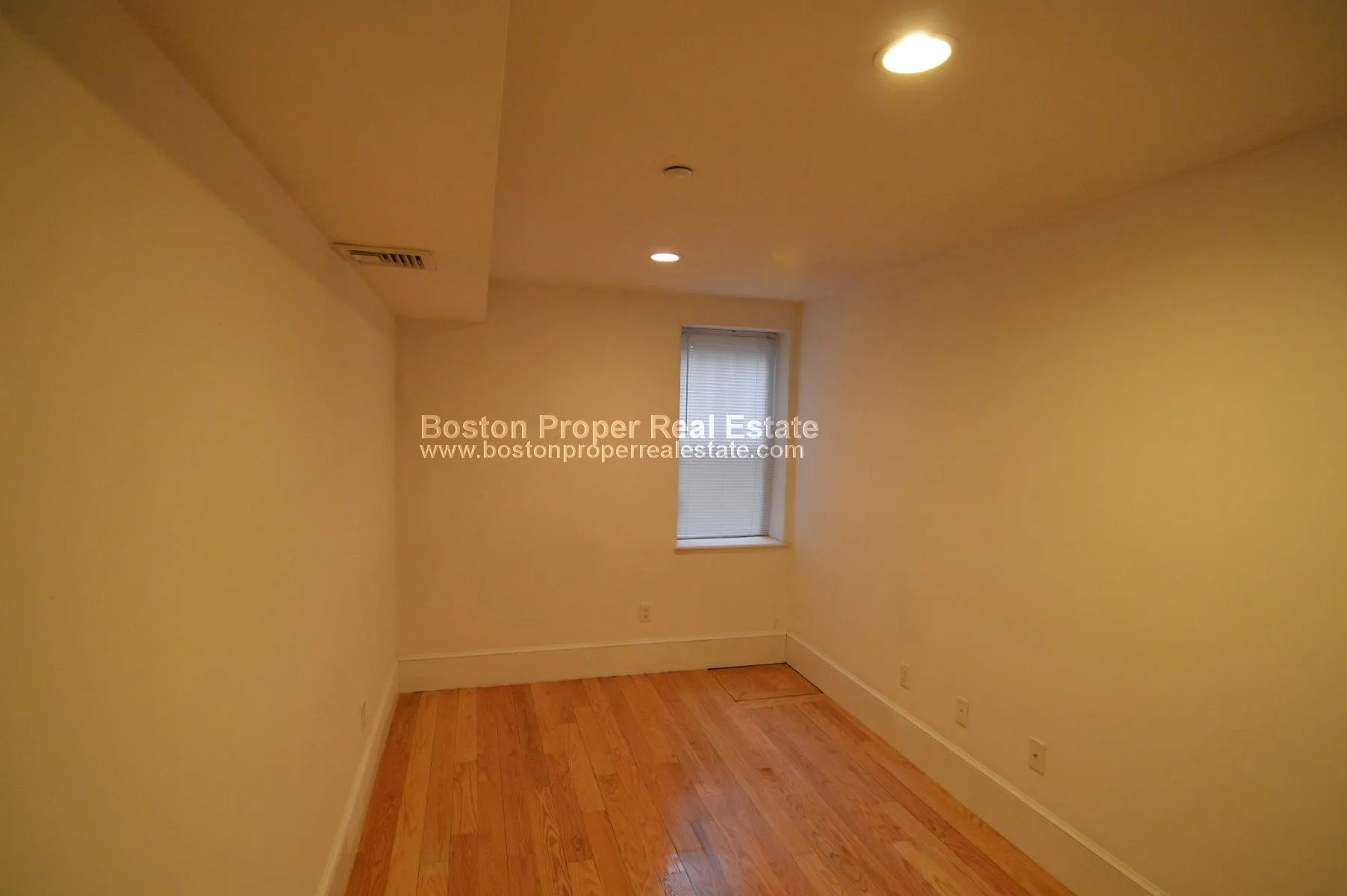 64 Louis Prang St, Longwood