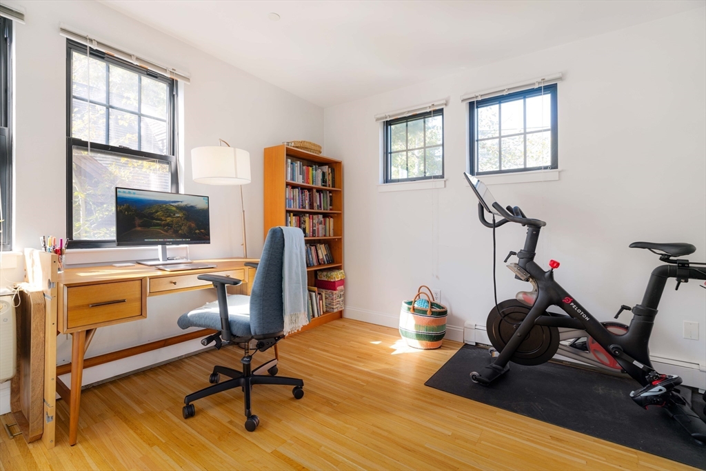 241 River St, Riverside