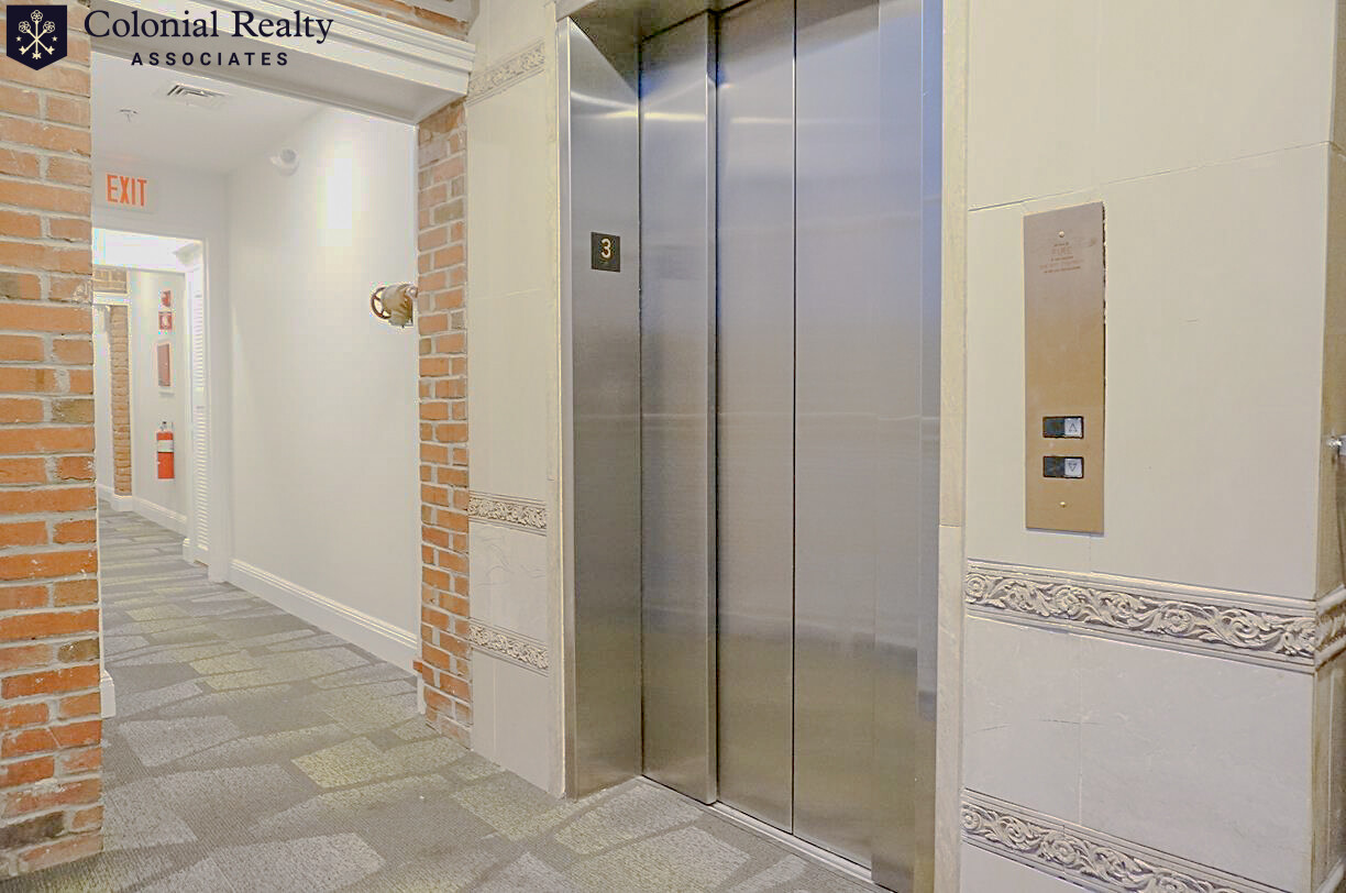 10 Brainerd Rd, Allston