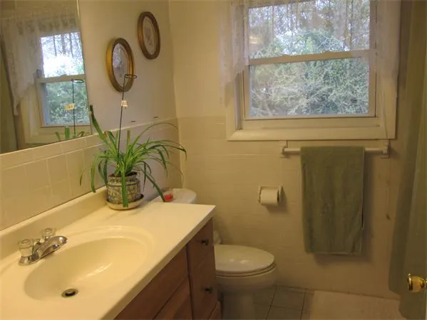 129 Gould St, Needham Heights