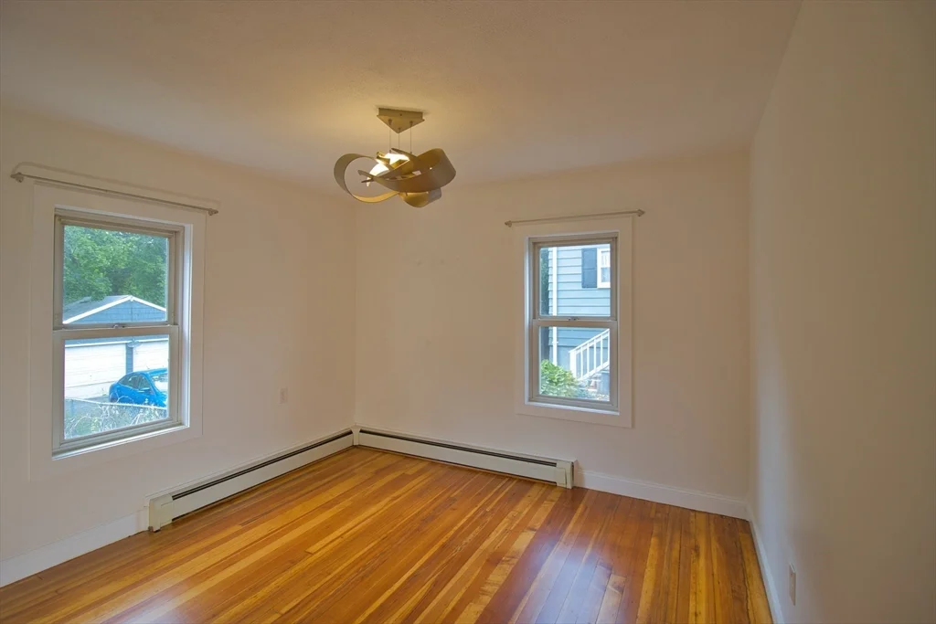 40 Dean Ave, Dracut