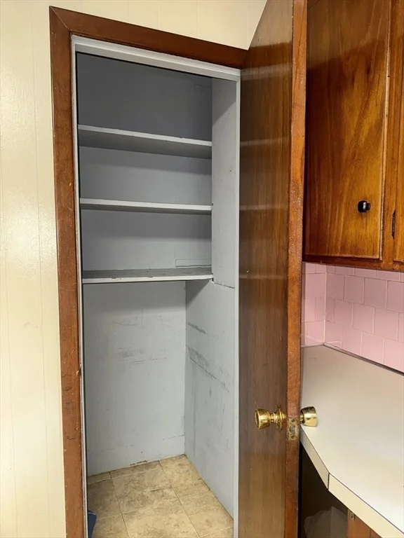 148 Maxfield St, North