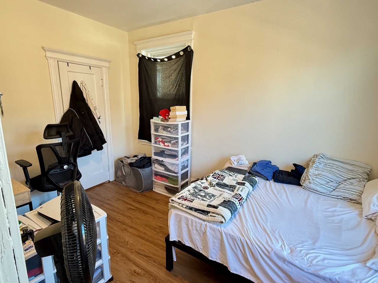 26 Park Vale Ave, Brighton