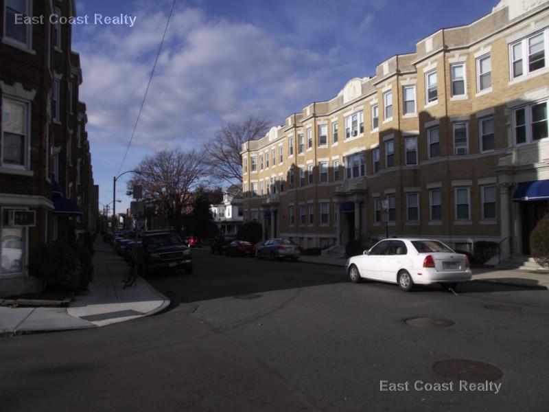 236 Kelton St, Allston