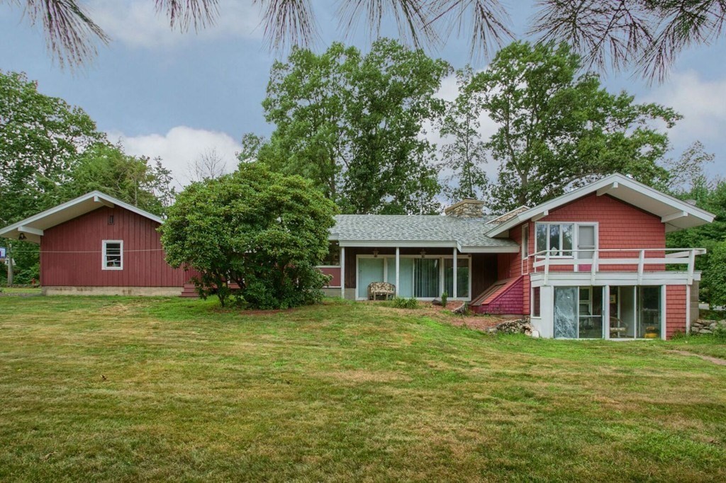 147 Washington, East Methuen