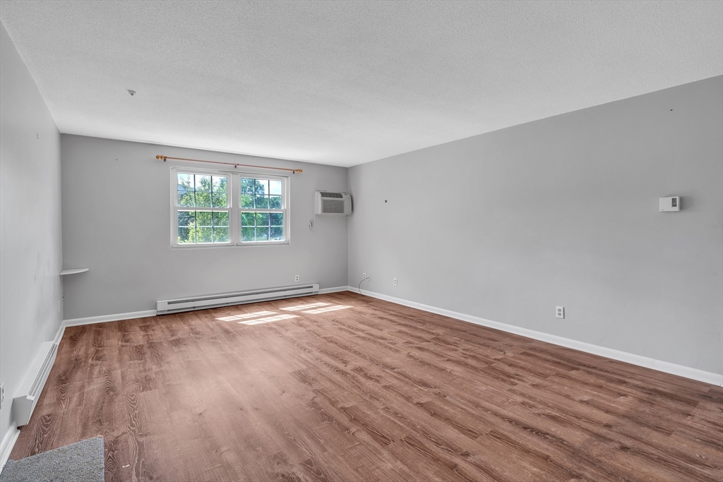 89 Pleasant St, Medfield