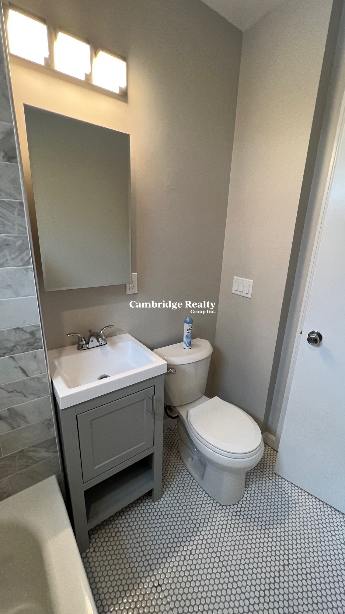 47 Waterhouse St, West Somerville