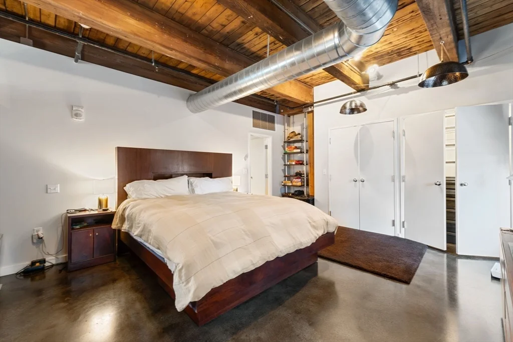 9 W Broadway, South Boston