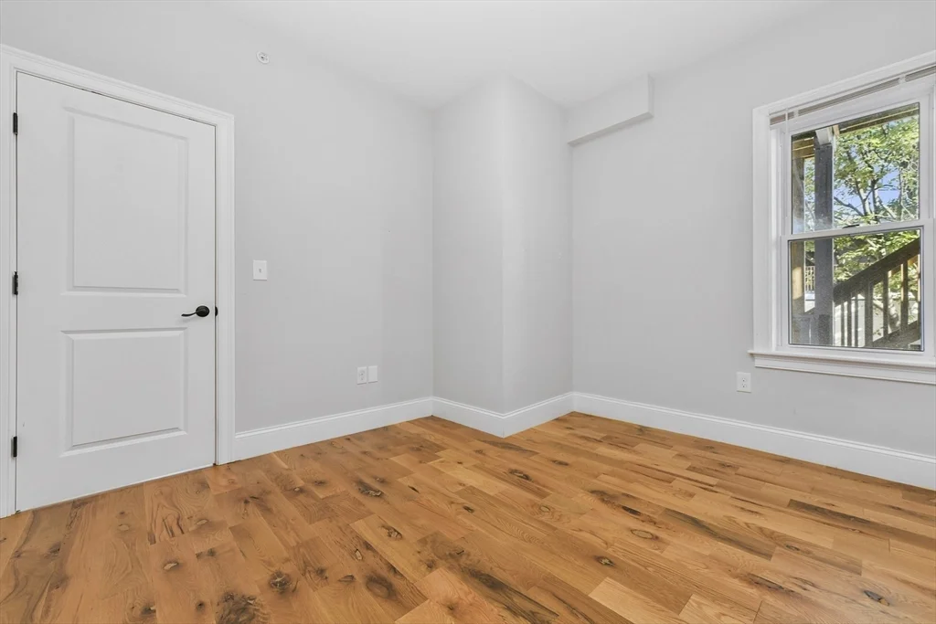 70 West Eagle St, East Boston