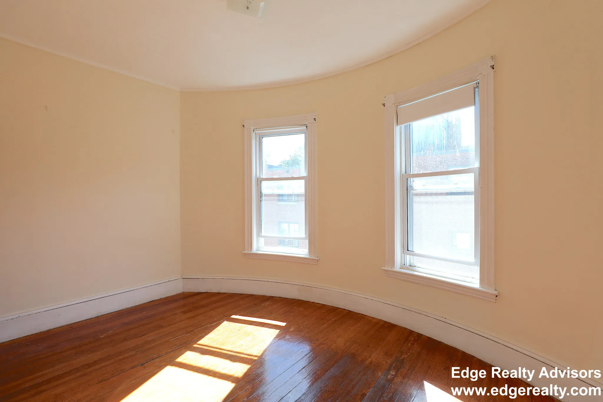 1 Washburn Ter, Harvard Avenue