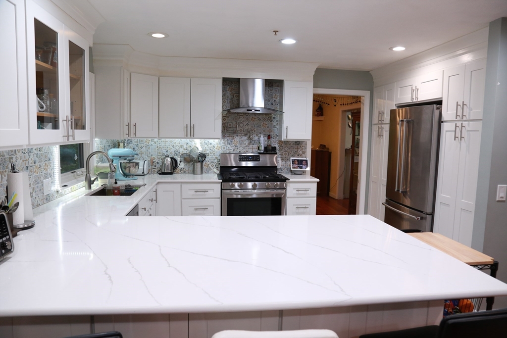 45 Winterberry Way, Bedford