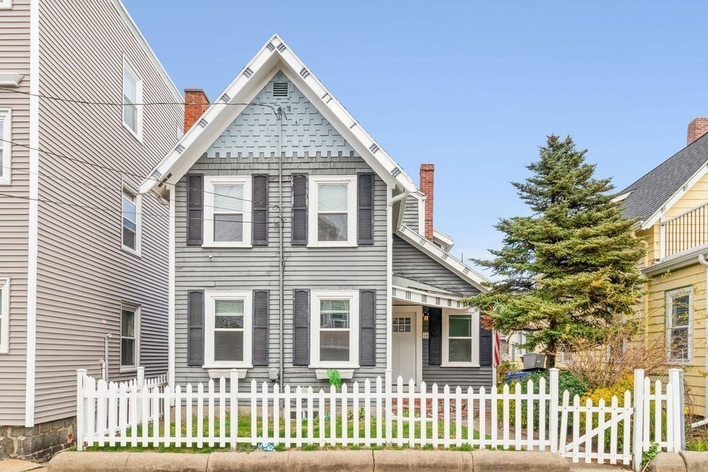 16 Houghton St, Dorchester