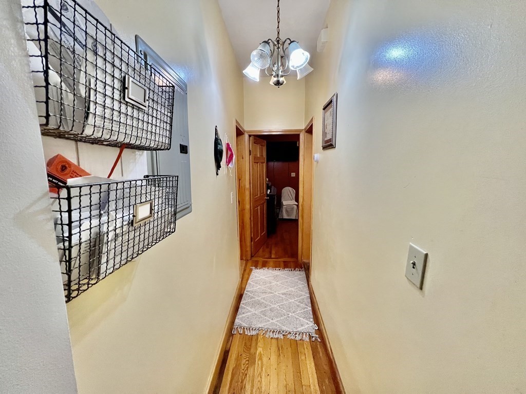 4 bed, 2 bath apartment for rent at 4 Cottage Ct Unit 2, Roxbury — photo 6 of 22