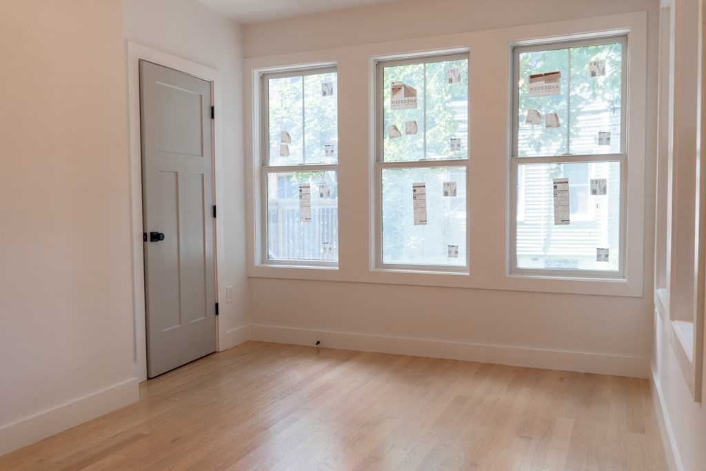 3 bed, 1 bath apartment for rent at 280 Chelsea St Unit 2, East Boston — photo 7 of 12