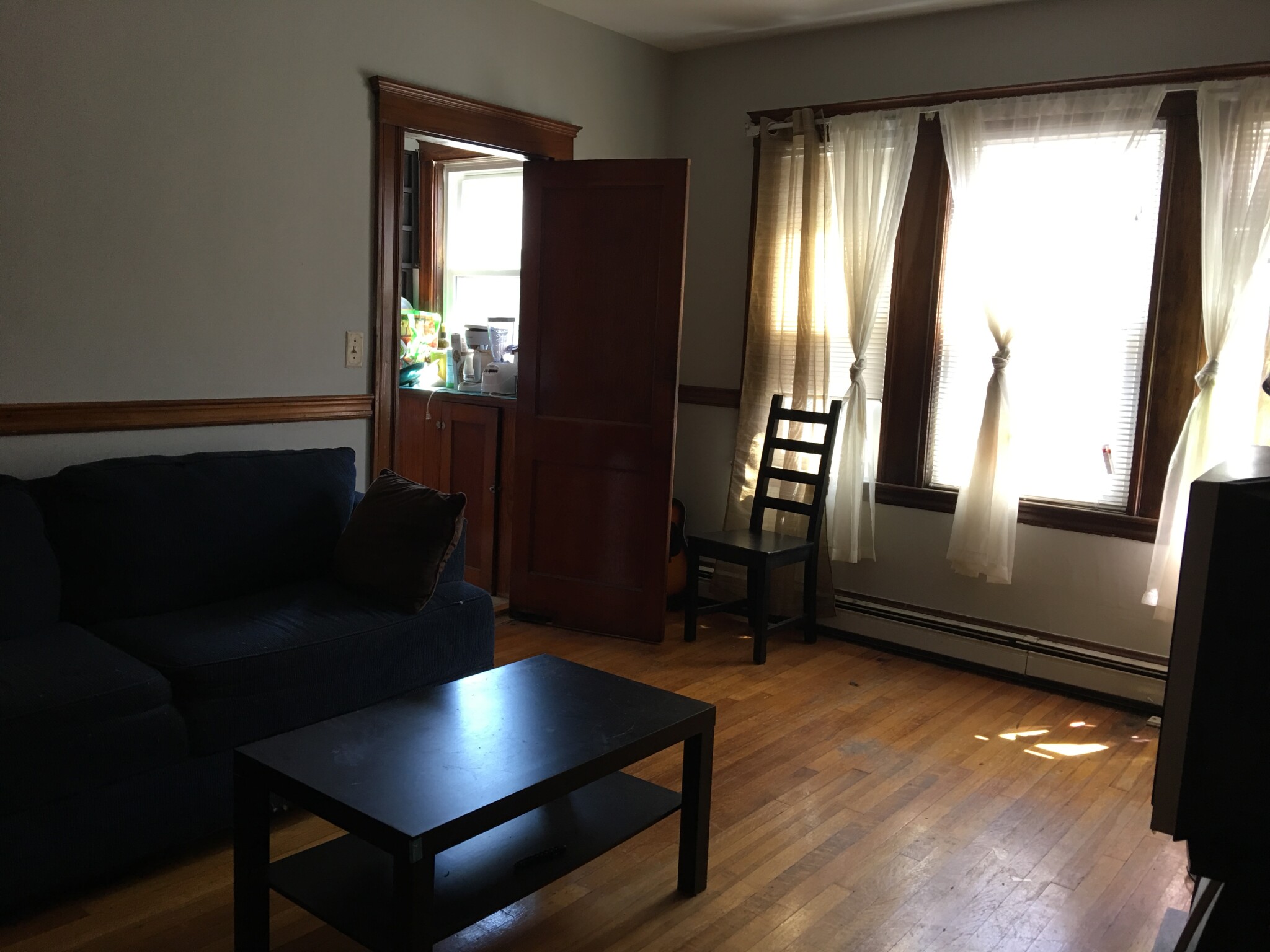 4 bed, 2 bath apartment for rent at 5 Harriet St Unit 1,, Brighton — photo 2 of 3