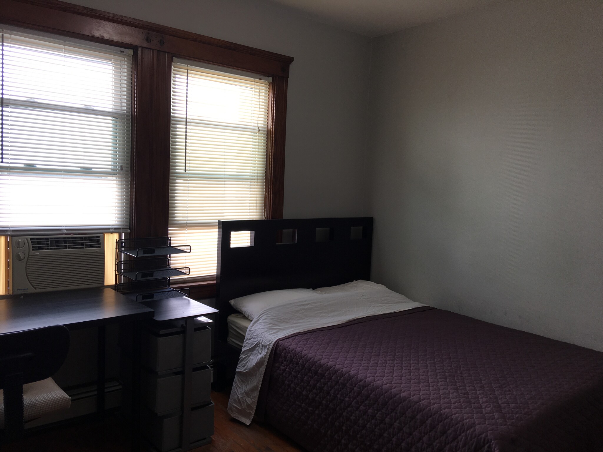 4 bed, 2 bath apartment for rent at 5 Harriet St Unit 1., Brighton — photo 3 of 3