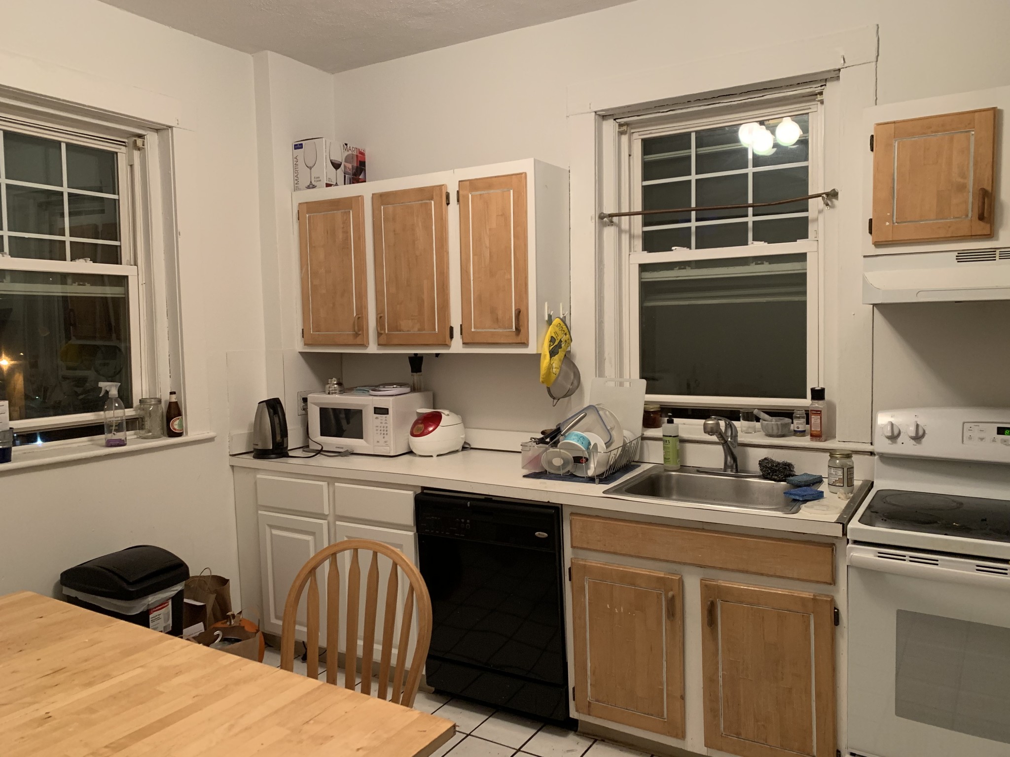 2.5 bed, 1 bath apartment for rent at 5 Spofford Rd Unit 6.., Allston — photo 3 of 5