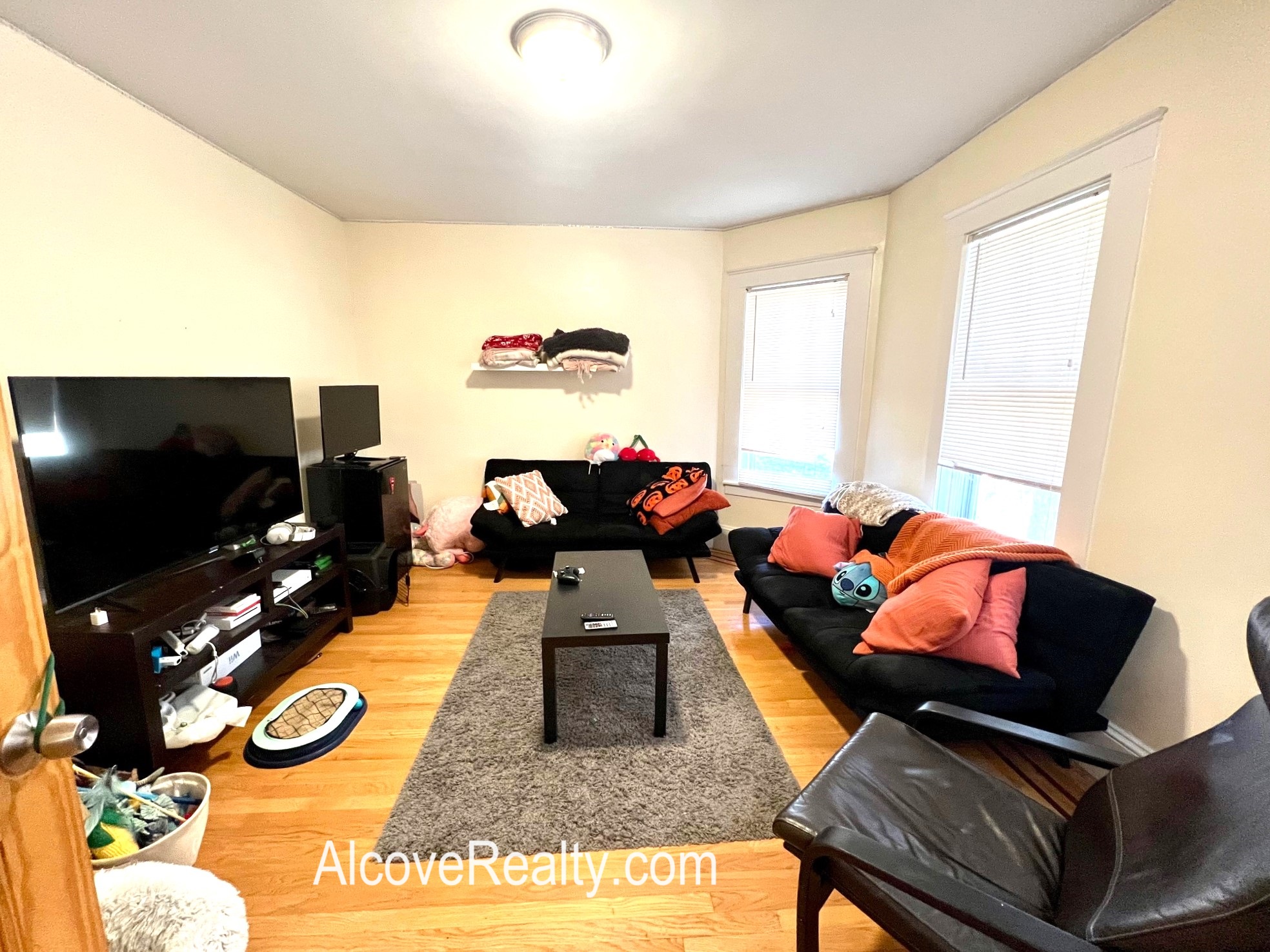 28 Cherry St, Spring Hill