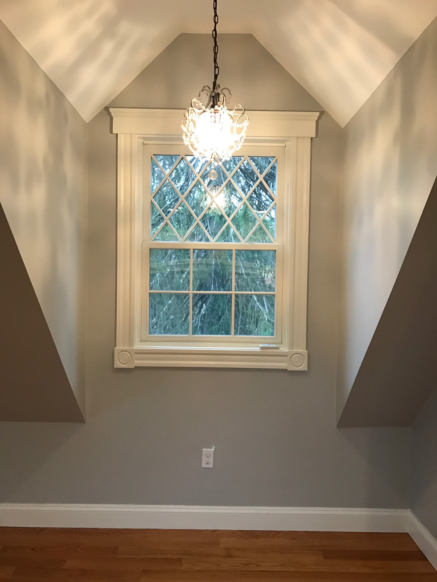 3 bed, 1.5 bath apartment for rent at 30 Grove Unit A, Salem — photo 14 of 21
