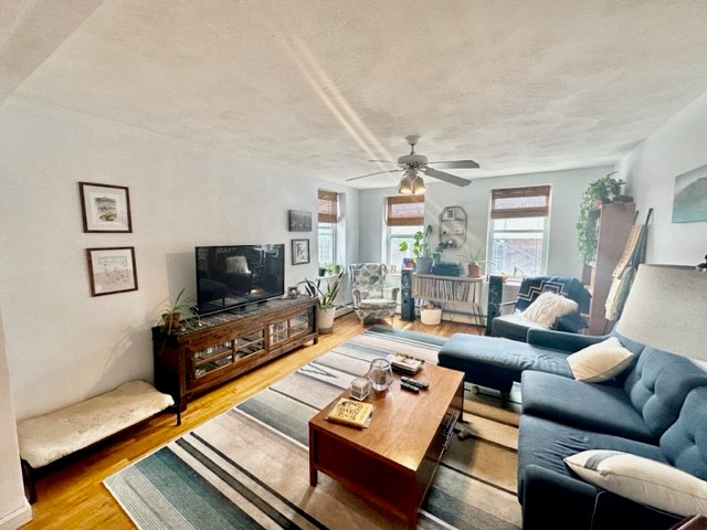 2 bed, 1 bath apartment for rent at 10 Harris St Unit 3, North End — photo 5 of 27