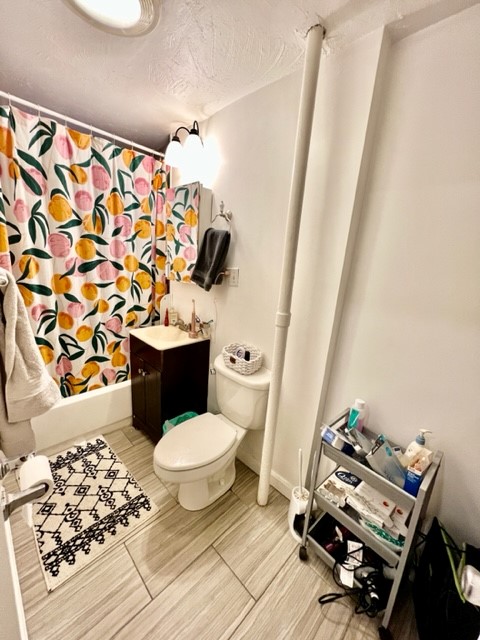 3 bed, 1 bath apartment for rent at 220 Hanover Unit 9F, North End — photo 5 of 16