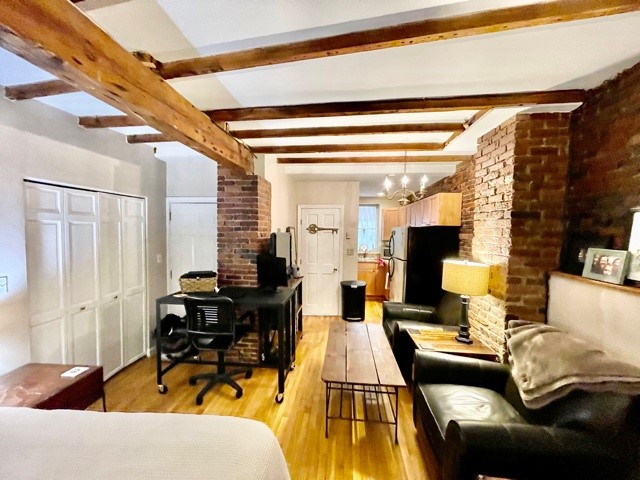 Studio bed, 1 bath apartment for rent at 130 Prince St Unit B, North End — photo 5 of 9