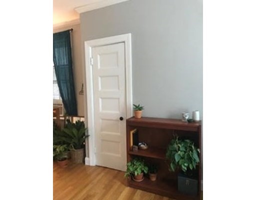 Studio bed, 1 bath apartment for rent at 50 Joy St Unit 1R, Beacon Hill — photo 1 of 8