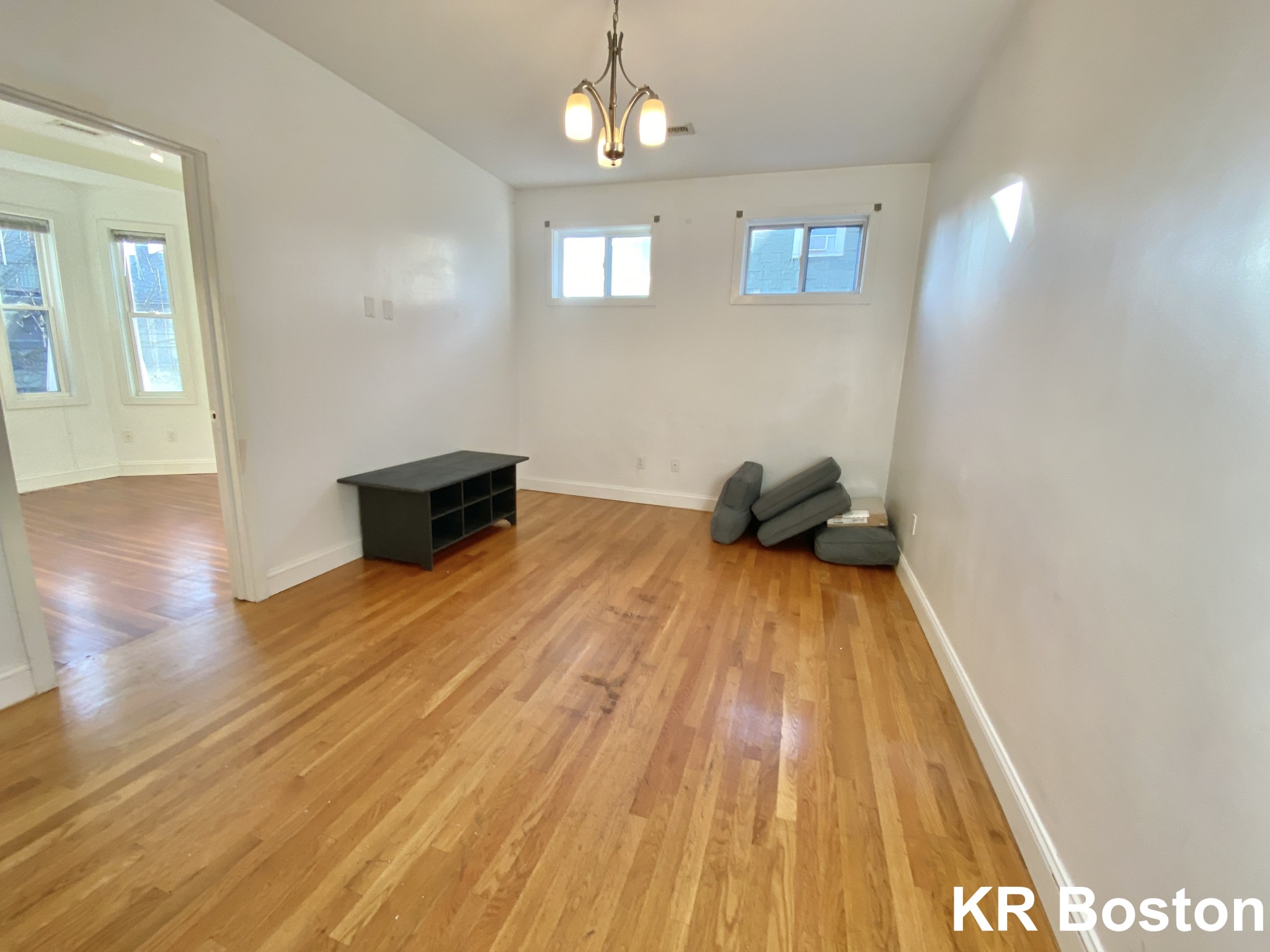 4 bed, 2 bath apartment for rent at 2 Wadsworth St Unit 2, Allston — photo 3 of 9