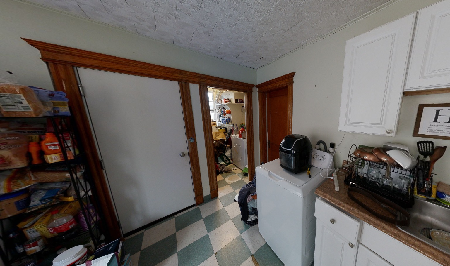 3 bed, 1 bath apartment for rent at 20 Marie Ave Unit 3, Mid Cambridge — photo 5 of 10