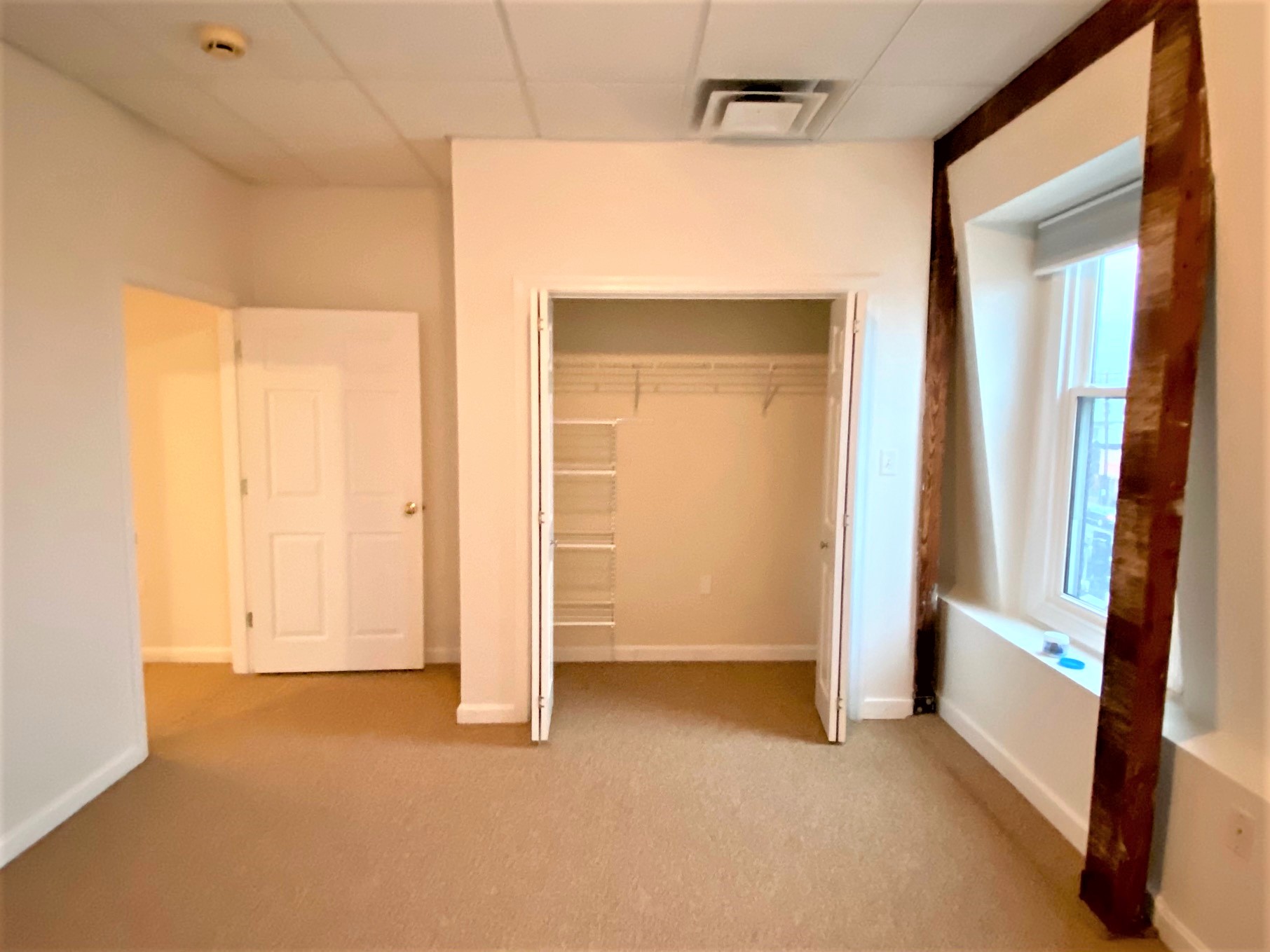 2 bed, 1 bath apartment for rent at 379 Main St Unit 3, Medford — photo 2 of 12