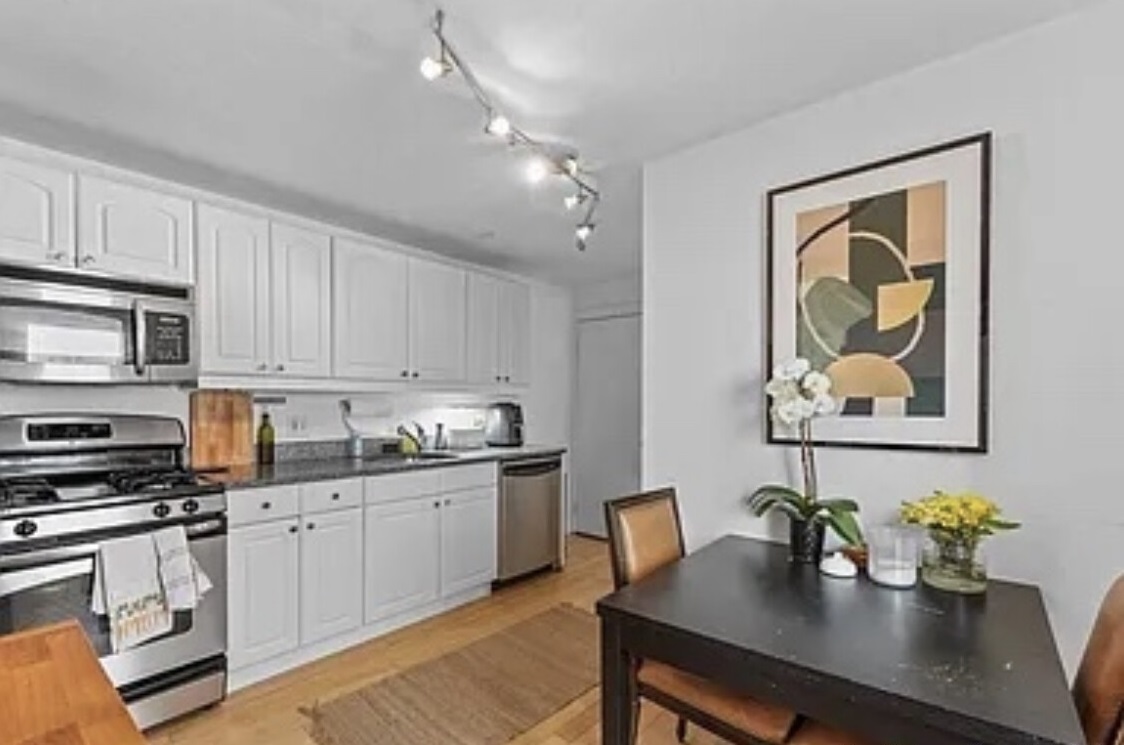 2 bed, 1 bath apartment for rent at 148 West 3rd St Unit 2, Boston — photo 5 of 11