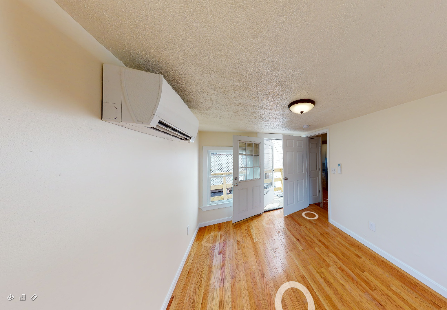 2 bed, 1 bath apartment for rent at 525 East 3rd St Unit 2R, South Boston — photo 5 of 6