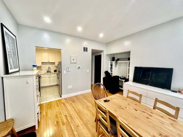 2 bed, 1 bath apartment for rent at 109 Fulton St Unit 1, North End — photo 5 of 17