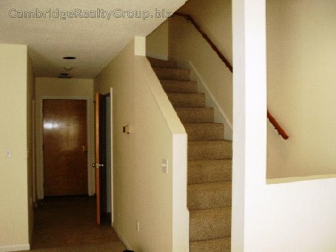2 bed, 1.5 bath apartment for rent at 65 Riverside Ave Unit 11, Glenwood — photo 5 of 14